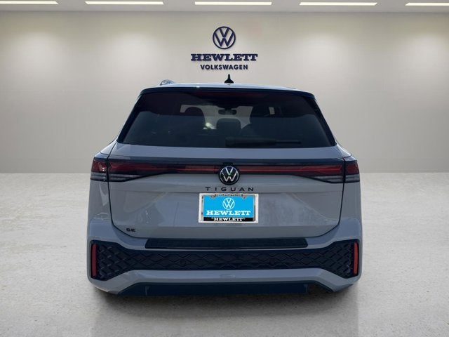 2026 Volkswagen Tiguan SE R-Line Black