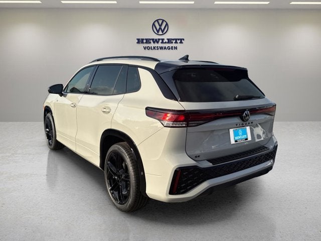 2026 Volkswagen Tiguan SE R-Line Black