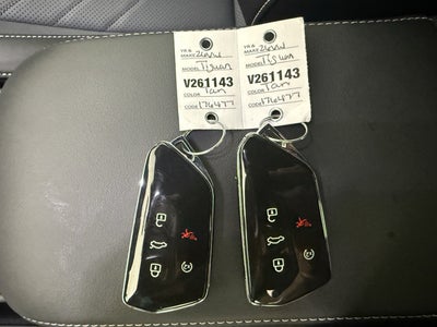 2026 Volkswagen Tiguan SE R-Line Black