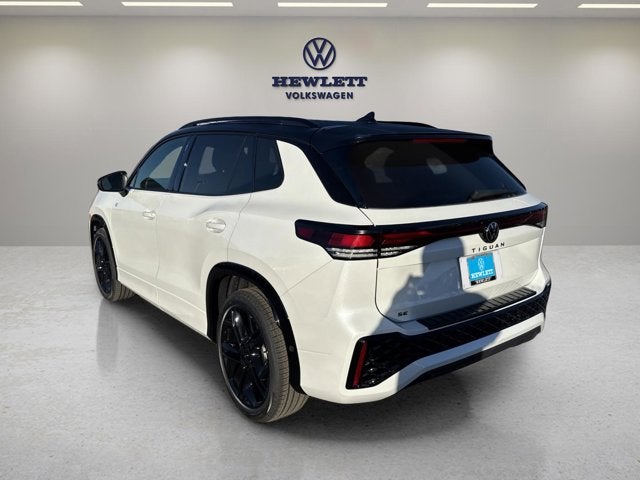 2026 Volkswagen Tiguan SE R-Line Black