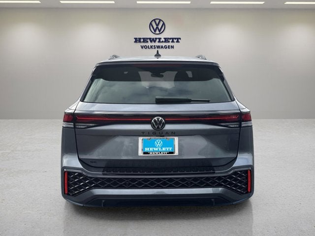 2026 Volkswagen Tiguan SE R-Line Black