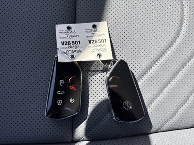 2026 Volkswagen Tiguan SE R-Line Black