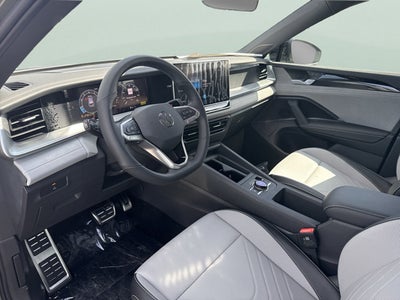 2026 Volkswagen Tiguan SE R-Line Black