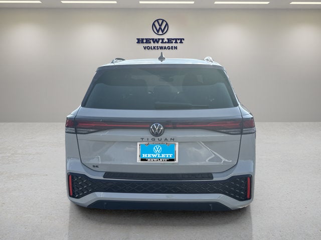 2026 Volkswagen Tiguan SE R-Line Black