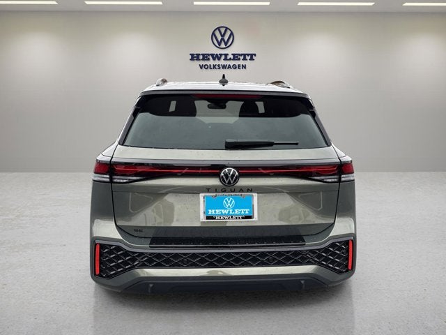 2026 Volkswagen Tiguan SE R-Line Black