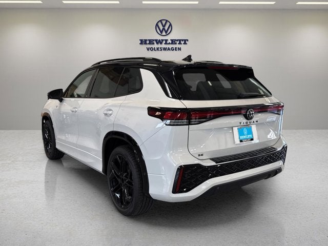 2026 Volkswagen Tiguan SE R-Line Black