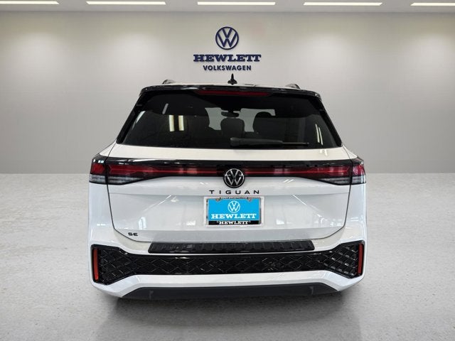 2026 Volkswagen Tiguan SE R-Line Black