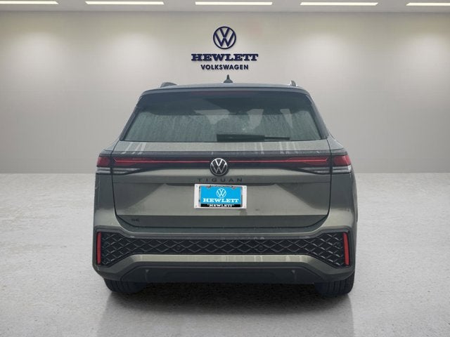 2026 Volkswagen Tiguan SE R-Line Black
