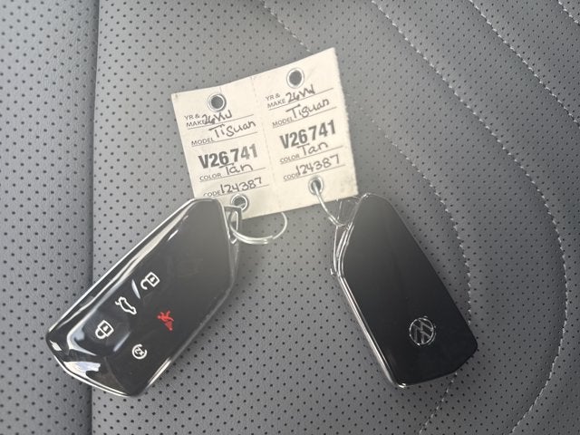 2026 Volkswagen Tiguan SE R-Line Black