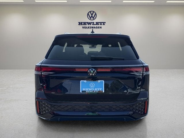 2026 Volkswagen Tiguan SE R-Line Black