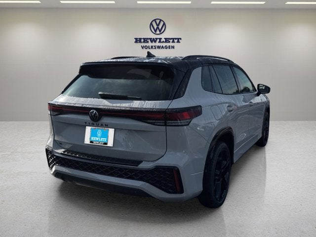 2026 Volkswagen Tiguan SE R-Line Black