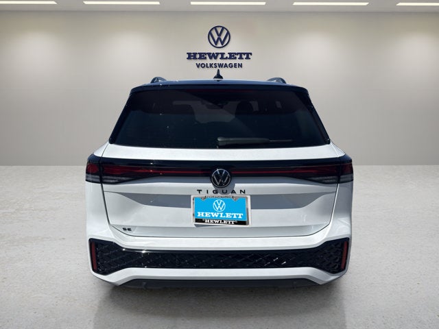 2026 Volkswagen Tiguan SE R-Line Black