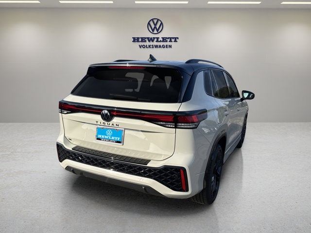 2026 Volkswagen Tiguan SE R-Line Black