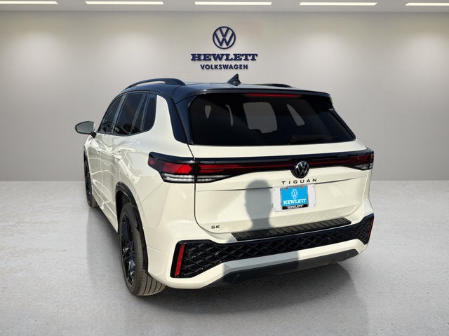2026 Volkswagen Tiguan SE R-Line Black