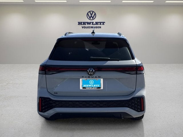 2026 Volkswagen Tiguan SE R-Line Black