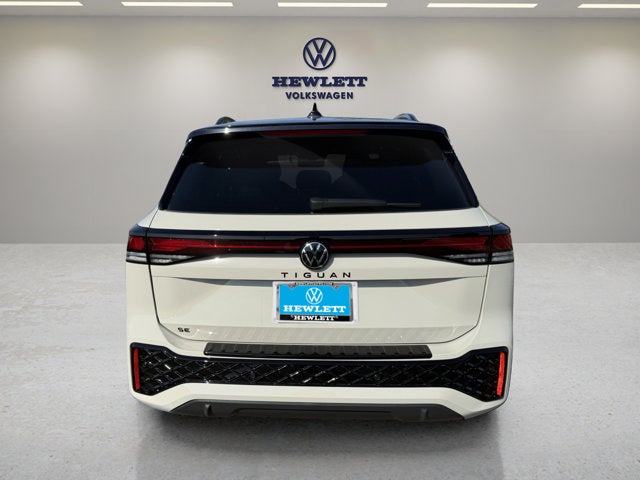 2026 Volkswagen Tiguan SE R-Line Black
