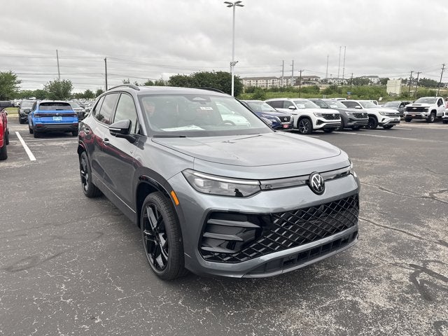 2026 Volkswagen Tiguan SE R-Line Black