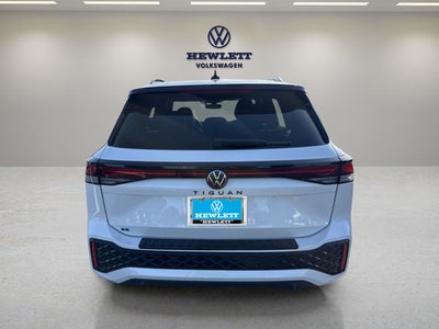 2026 Volkswagen Tiguan SE R-Line Black
