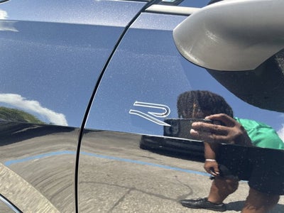 2025 Volkswagen Tiguan SEL R-Line