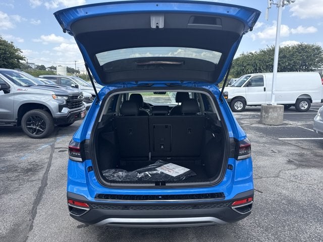2026 Volkswagen Taos SE