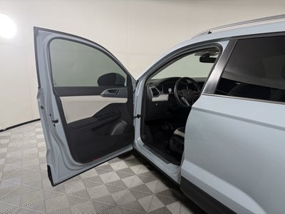 2025 Volkswagen Taos SE