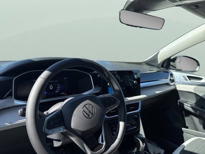 2026 Volkswagen Taos SE