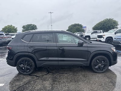 2026 Volkswagen Taos SE