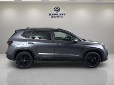 2026 Volkswagen Taos SE