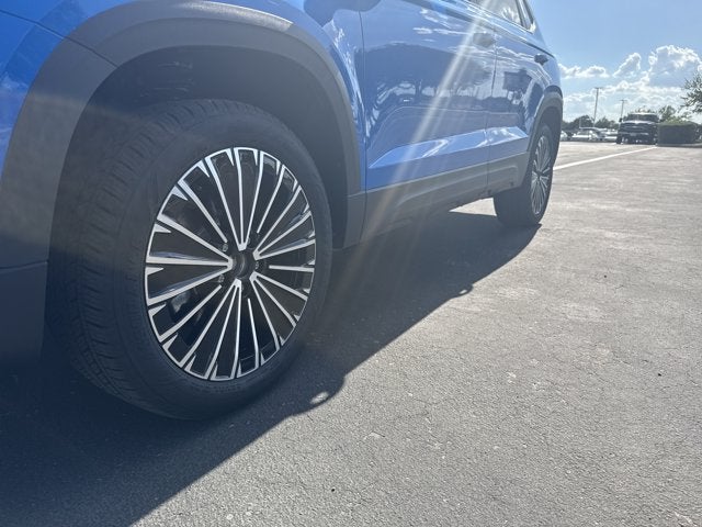2027 Volkswagen Taos SE