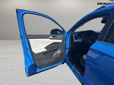2027 Volkswagen Taos SE