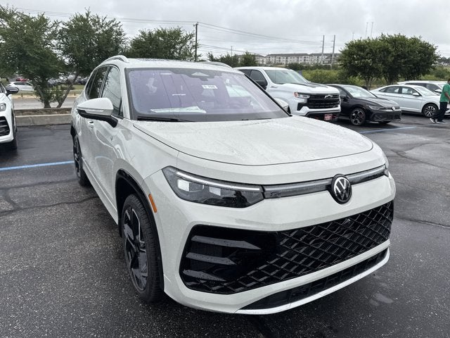 2026 Volkswagen Tiguan SEL R-Line Turbo