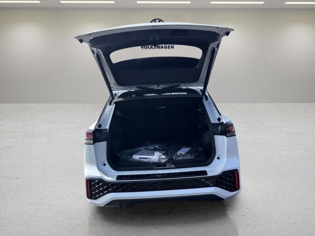 2026 Volkswagen Tiguan SEL R-Line Turbo