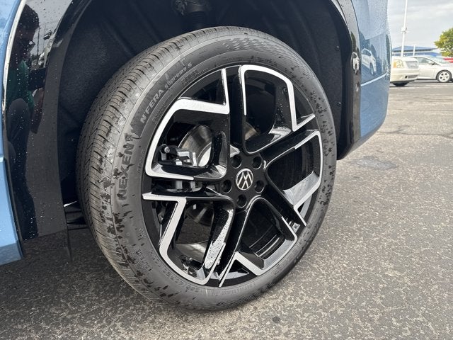 2026 Volkswagen Tiguan SEL R-Line Turbo