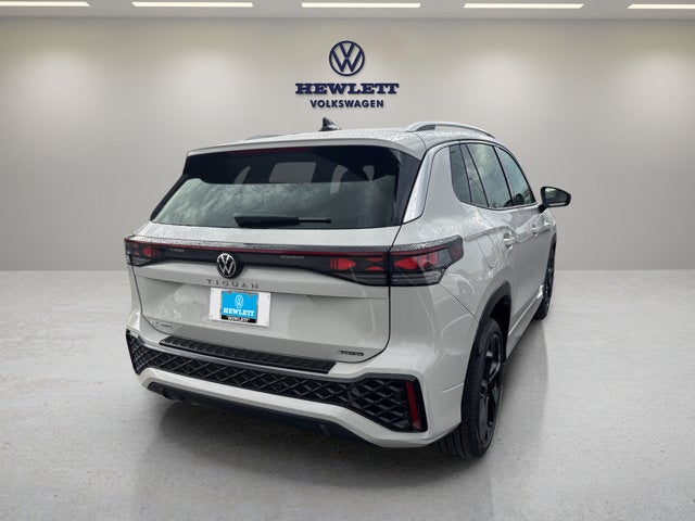 2026 Volkswagen Tiguan SEL R-Line Turbo