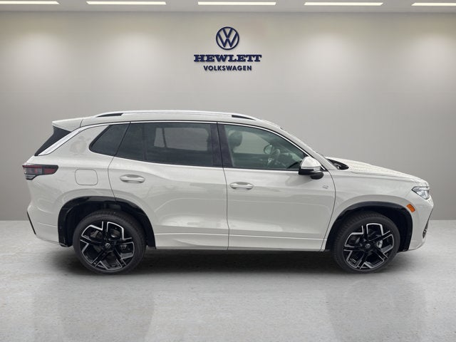 2026 Volkswagen Tiguan SEL R-Line Turbo