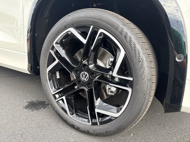 2026 Volkswagen Tiguan SEL R-Line Turbo