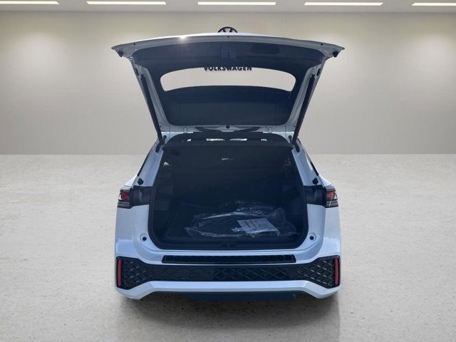 2026 Volkswagen Tiguan SEL R-Line Turbo