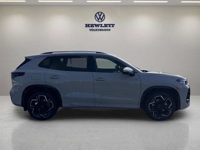 2026 Volkswagen Tiguan SEL R-Line Turbo