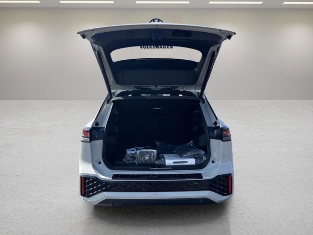 2026 Volkswagen Tiguan SEL R-Line Turbo