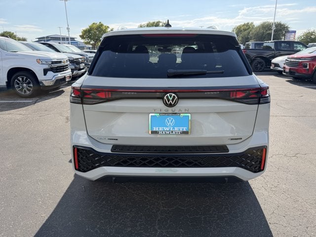 2026 Volkswagen Tiguan SEL R-Line Turbo