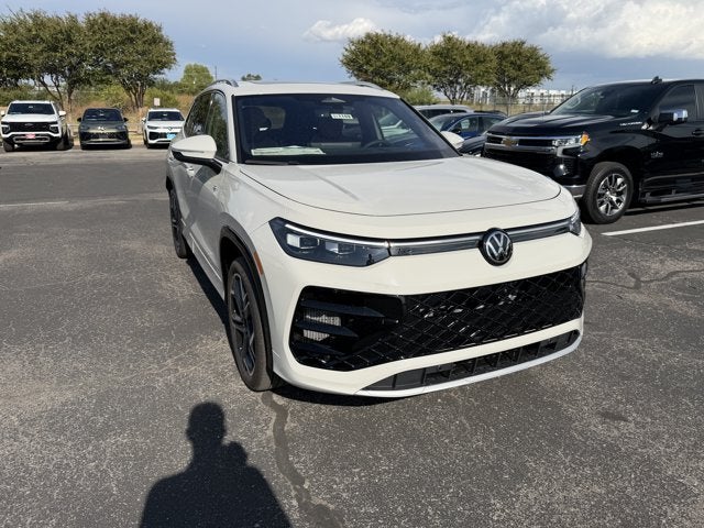 2026 Volkswagen Tiguan SEL R-Line Turbo