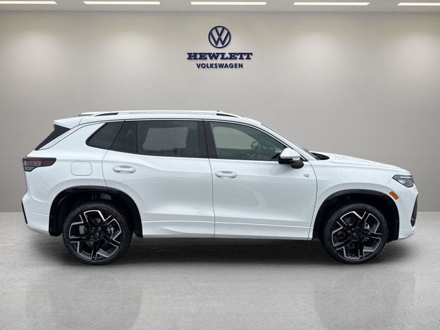 2026 Volkswagen Tiguan SEL R-Line Turbo