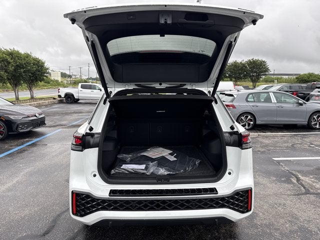 2026 Volkswagen Tiguan SEL R-Line Turbo