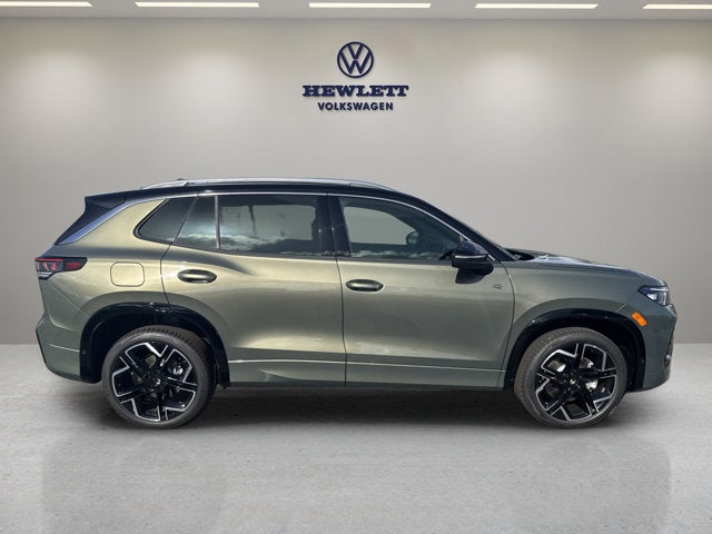 2026 Volkswagen Tiguan SEL R-Line Turbo