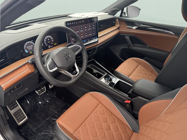 2026 Volkswagen Tiguan SEL R-Line Turbo