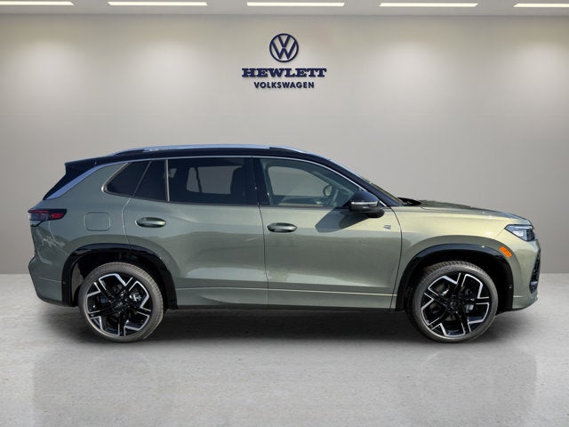2026 Volkswagen Tiguan SEL R-Line Turbo