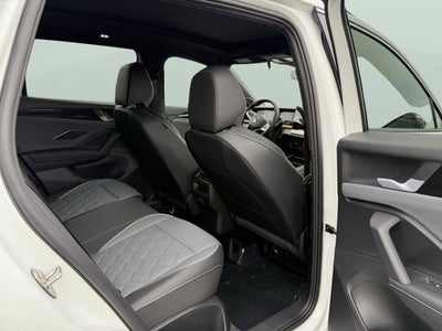 2026 Volkswagen Tiguan SEL R-Line Turbo