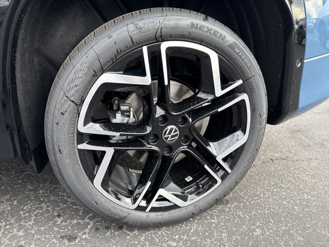 2026 Volkswagen Tiguan SEL R-Line Turbo
