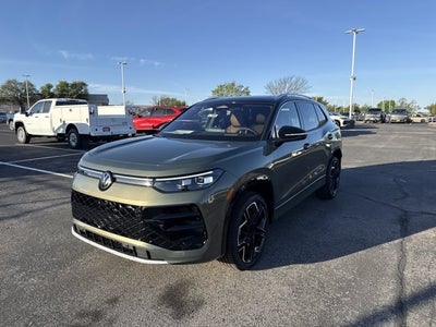 2026 Volkswagen Tiguan SEL R-Line Turbo