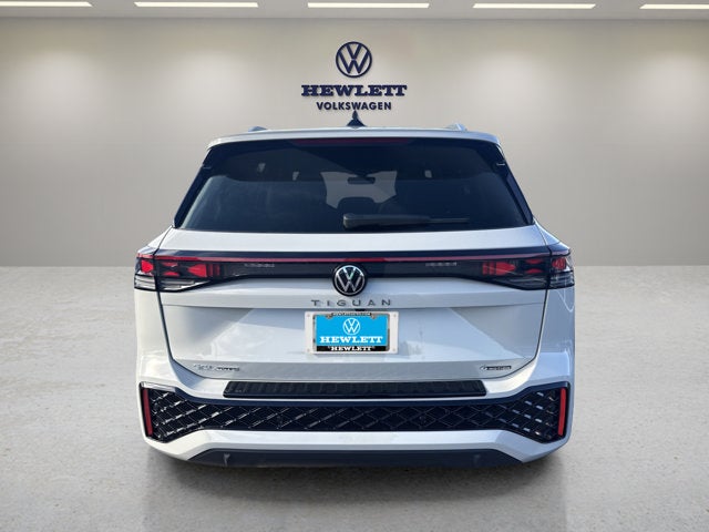 2027 Volkswagen Tiguan SEL R-Line Turbo